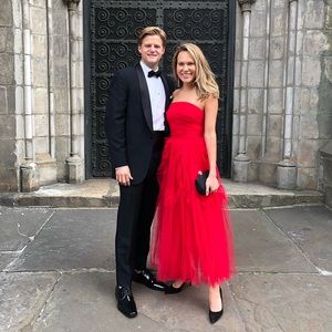 Red TULLE Strapless BCBG cocktail dress! ❤️